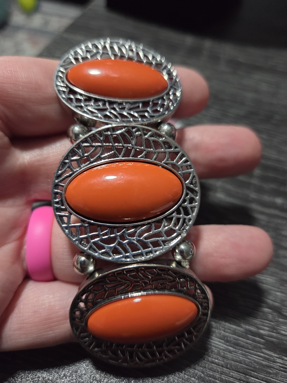 248# paparazzi Orange Cabochon Filigree Stretch Bracelet